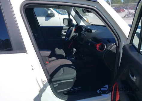 2023 Jeep Renegade Trailhawk 4X4 z USA, uszkodzony, nr VIN ZACNJDC12PPP60883